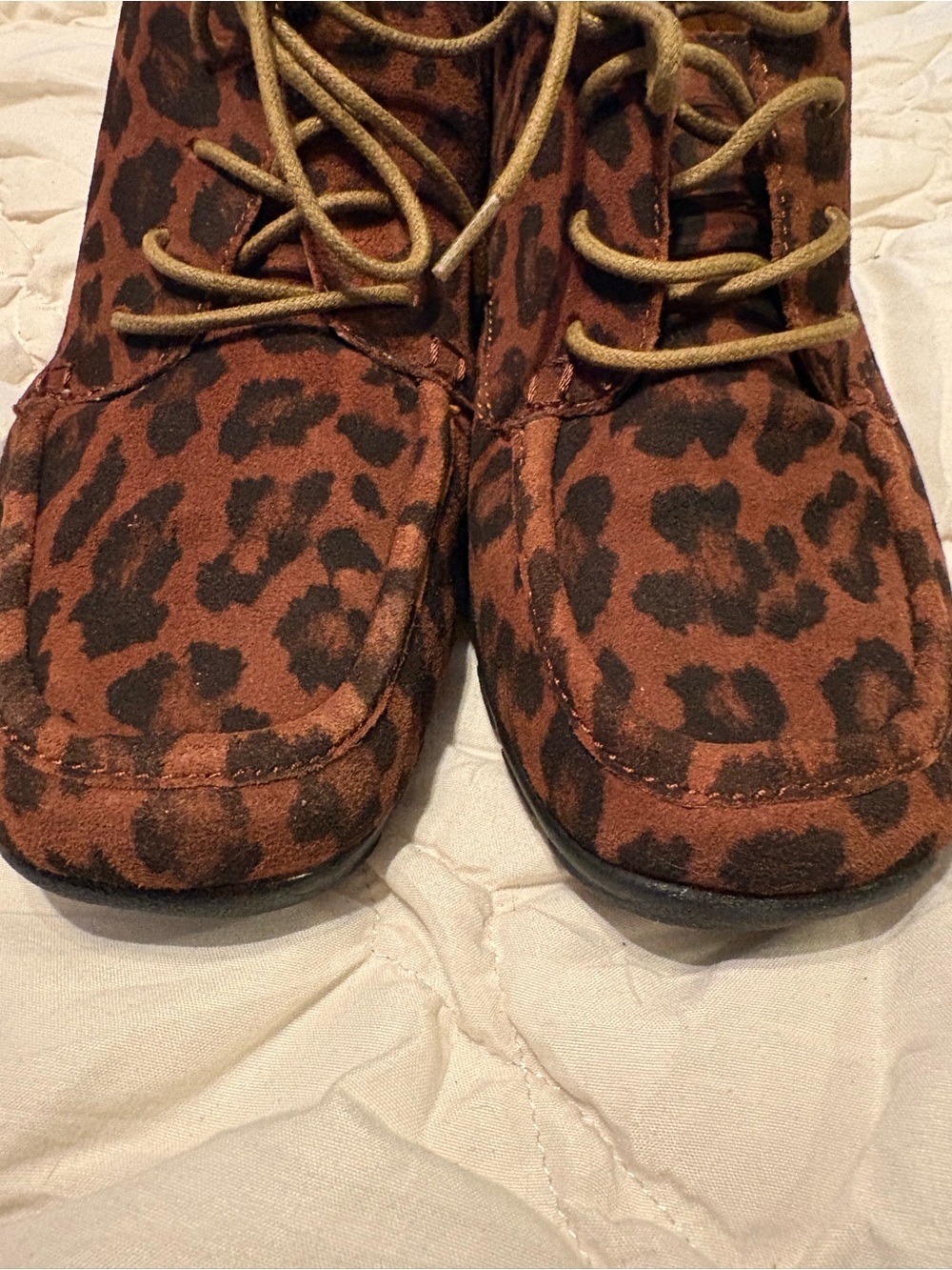 Women’s Easy Spirit Leopard-Print bootie Boots in cheetah 🐆 print - Picture 2 of 5